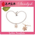 Stylish Christmas Style Pearl Golden Snowflake Pendant Rhinestone Necklace